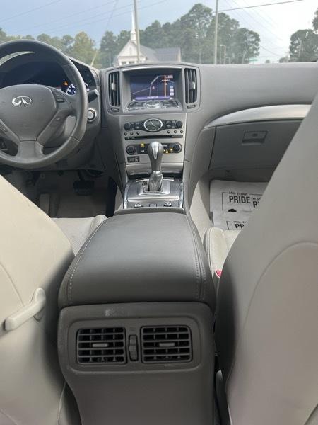 Infiniti G Sedan G37x AWD 2010