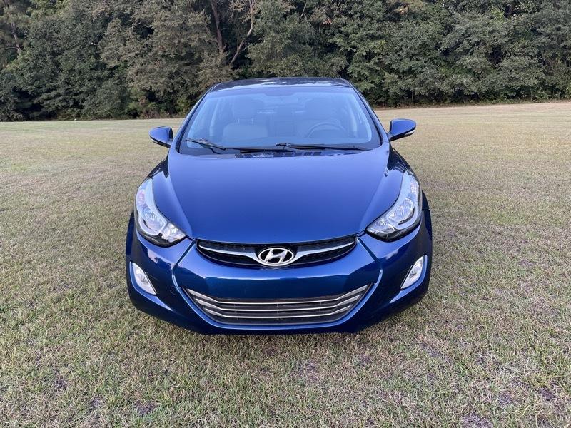 Hyundai Elantra SE 6AT 2016