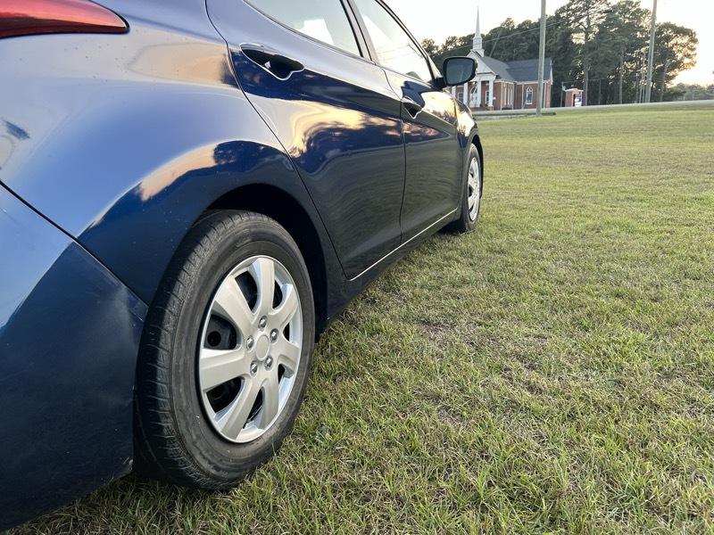 Hyundai Elantra SE 6AT 2016