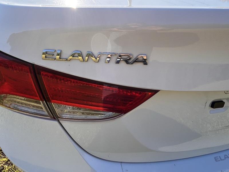 Hyundai Elantra Limited 4D Sedan 2013