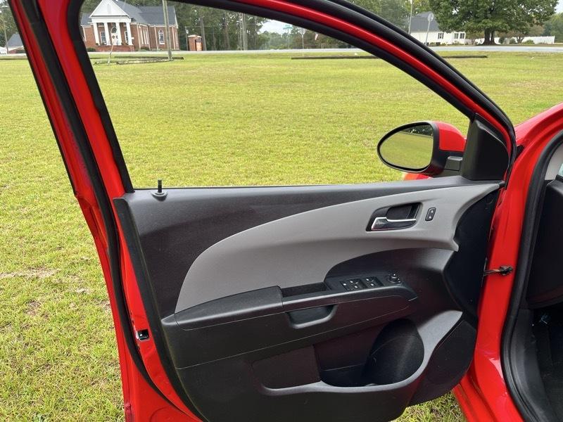 Chevrolet Sonic LT Auto Sedan 2015