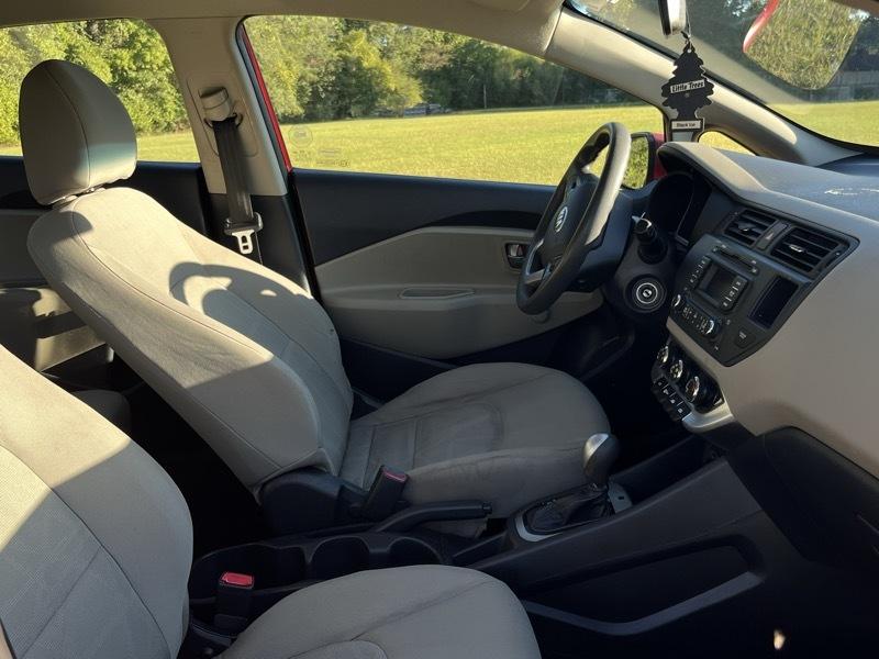Kia Rio LX 2014