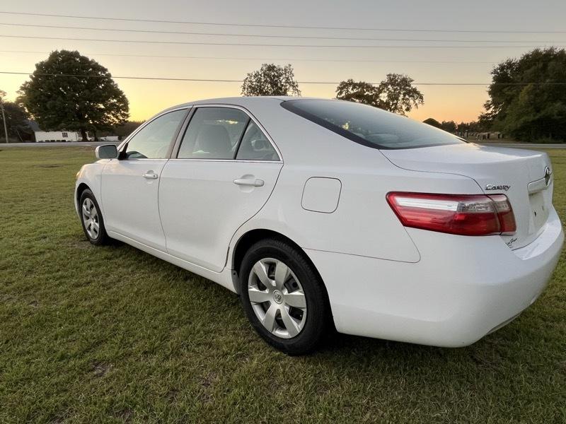 Toyota Camry XLE 5-Spd AT 2009