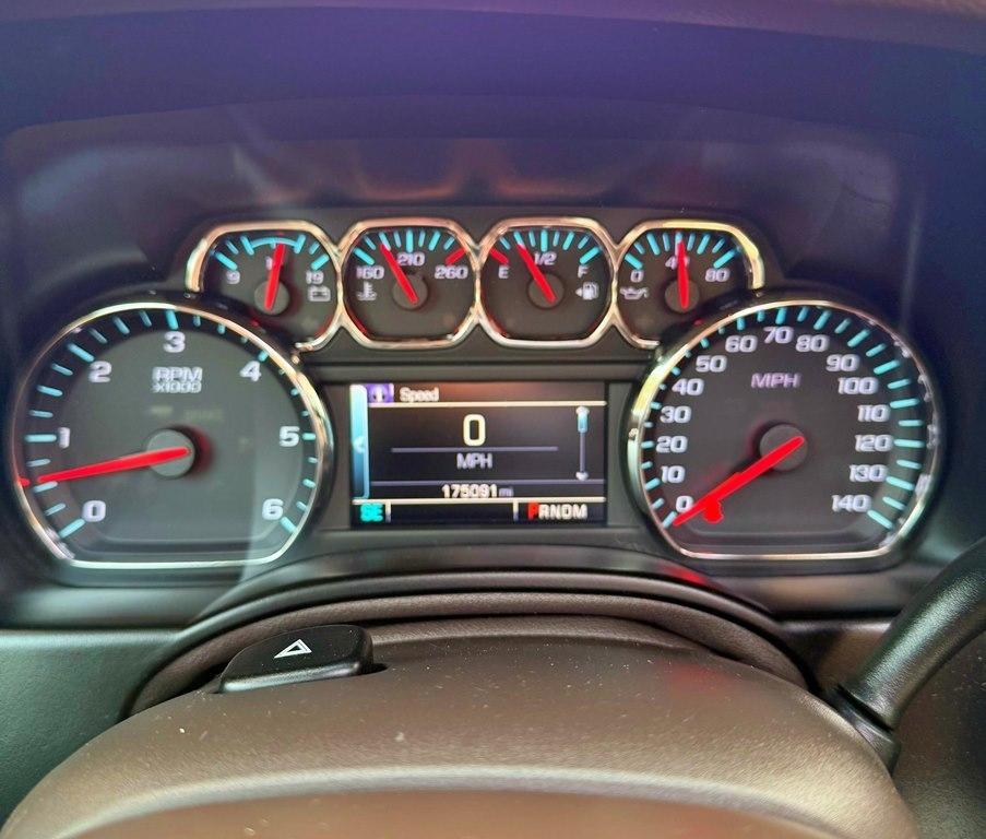 Chevrolet Tahoe  2015