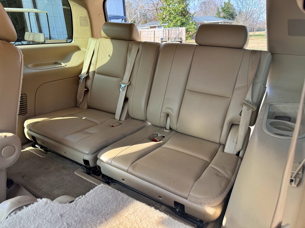 Chevrolet Tahoe  2012