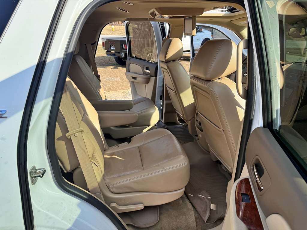 Chevrolet Tahoe  2012