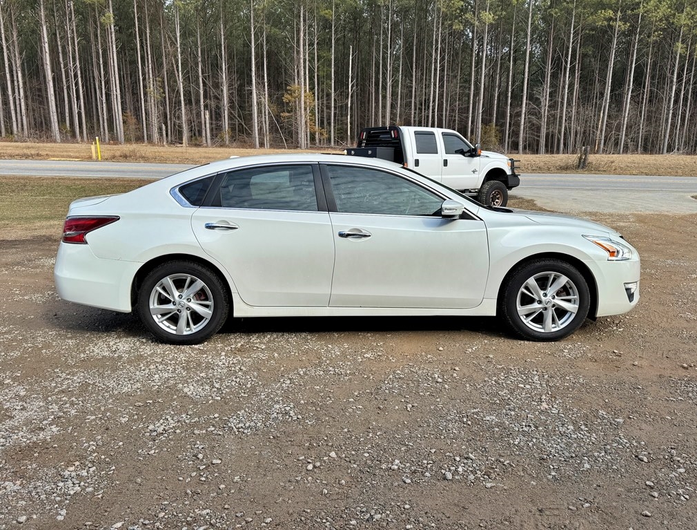 Nissan Altima  2014