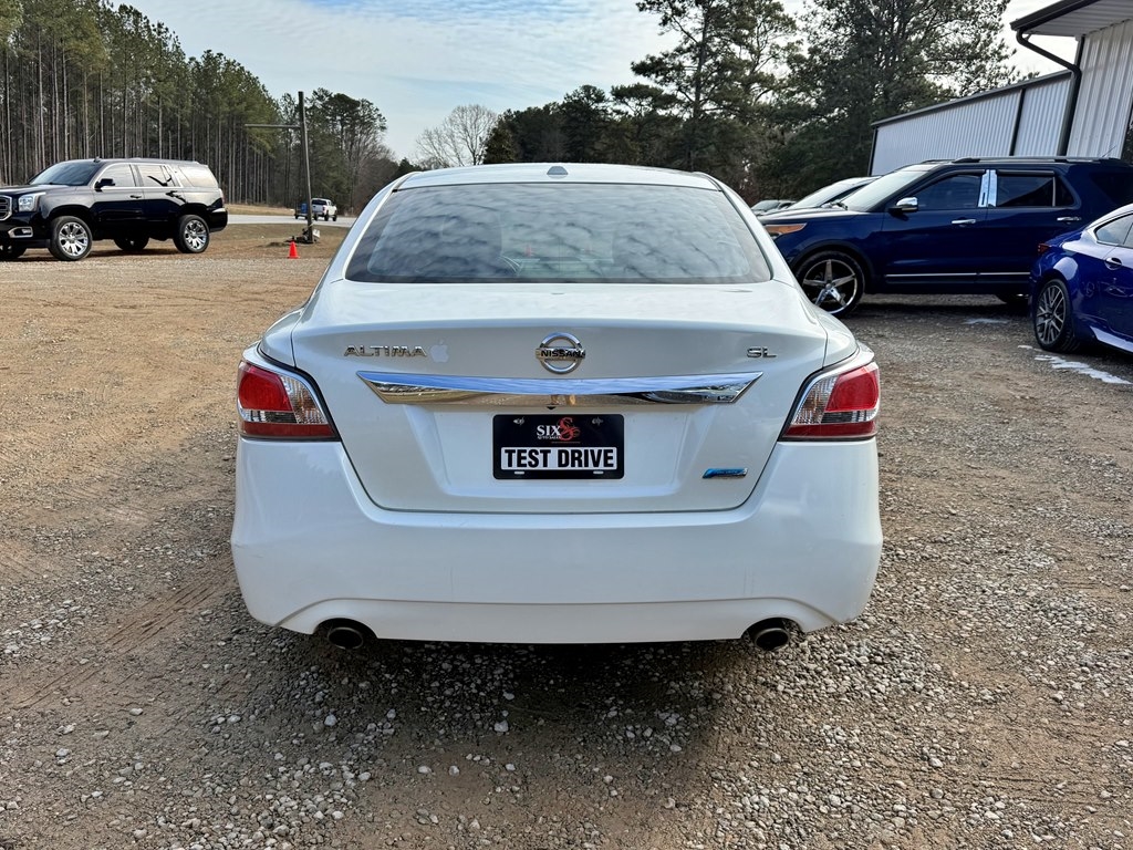 Nissan Altima  2014
