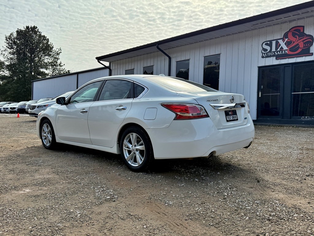 Nissan Altima  2014