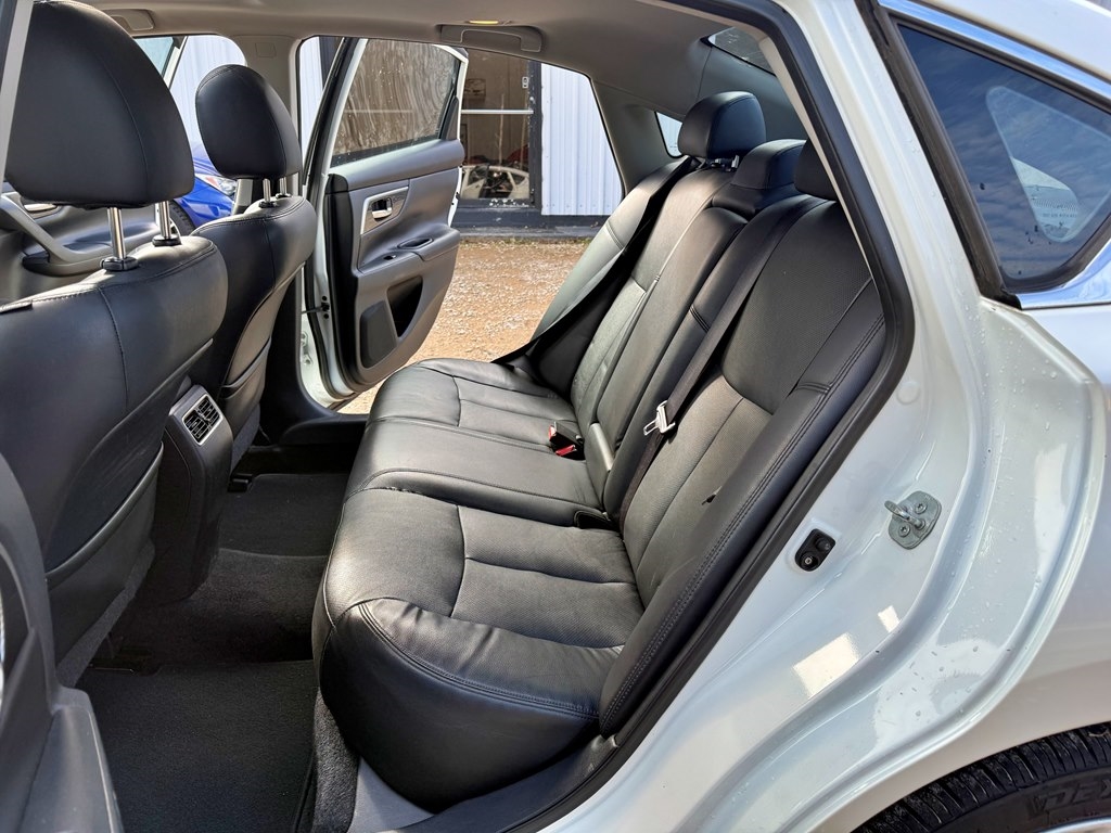 Nissan Altima  2014