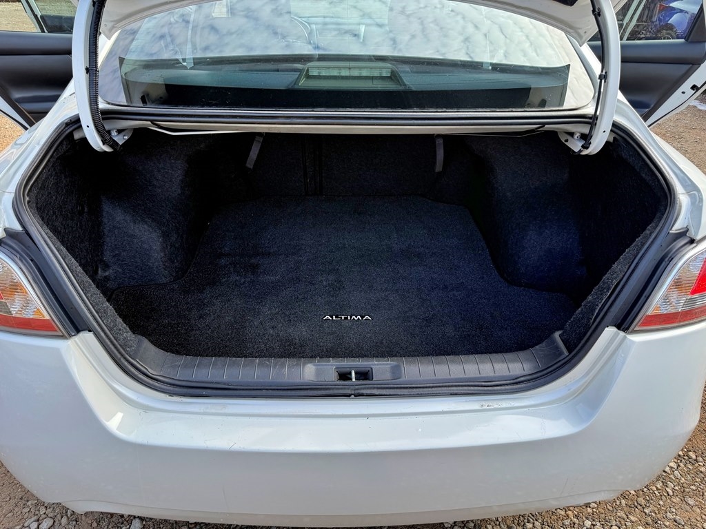 Nissan Altima  2014