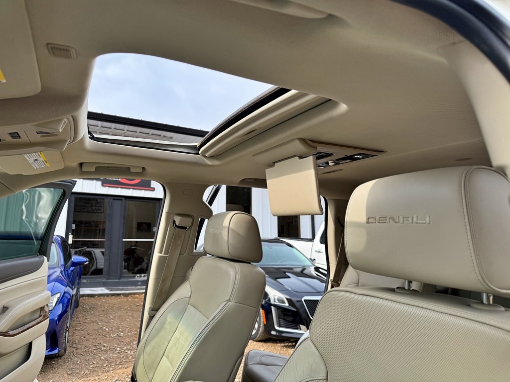 GMC Yukon Denali  2015