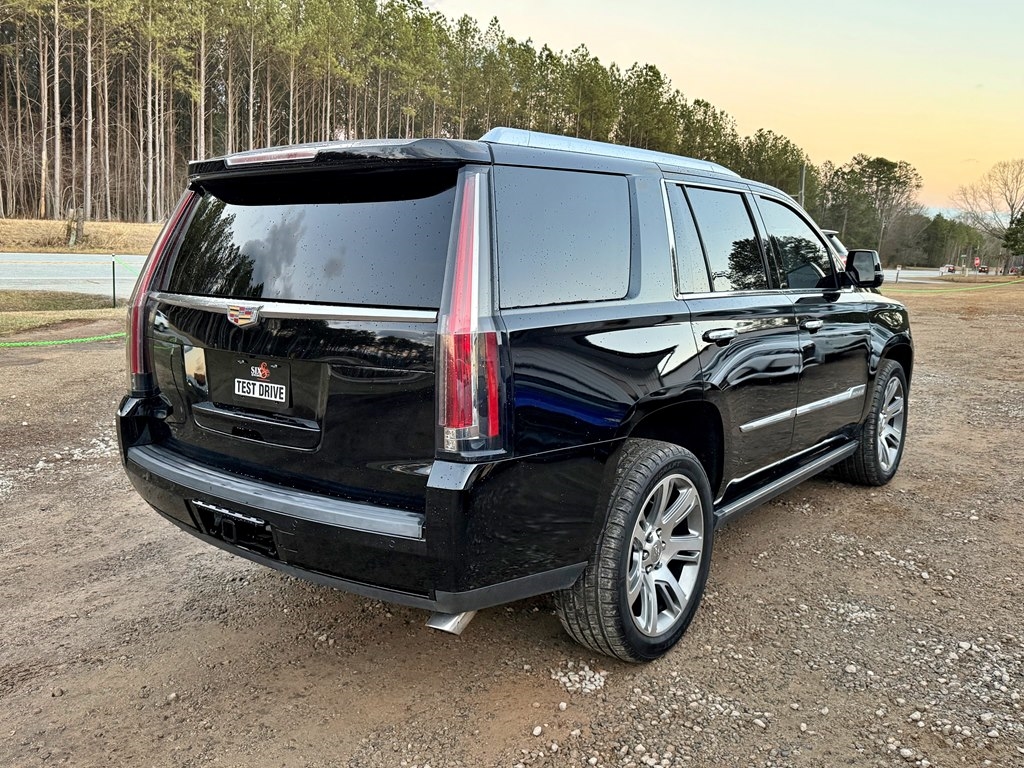 Cadillac Escalade  2016