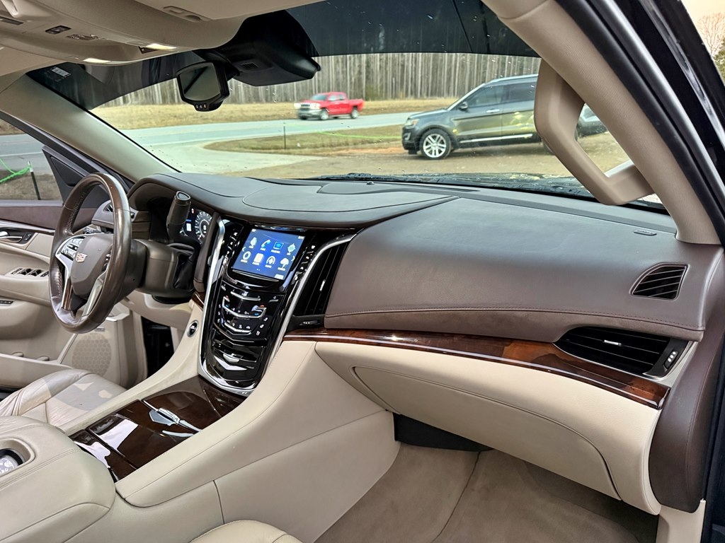 Cadillac Escalade  2016