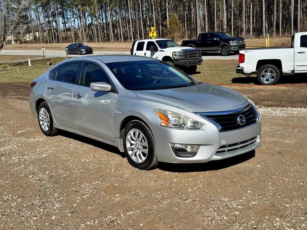 Nissan Altima  2015