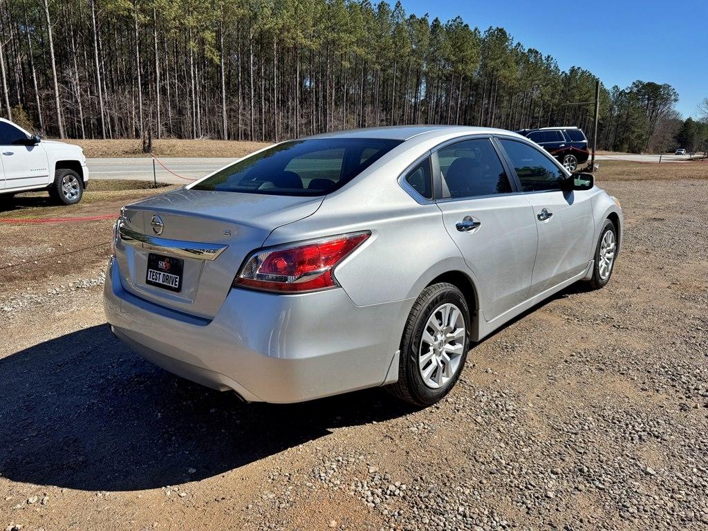 Nissan Altima  2015