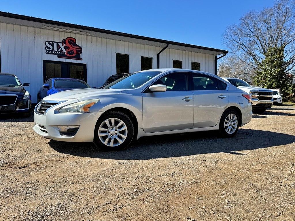 Nissan Altima  2015