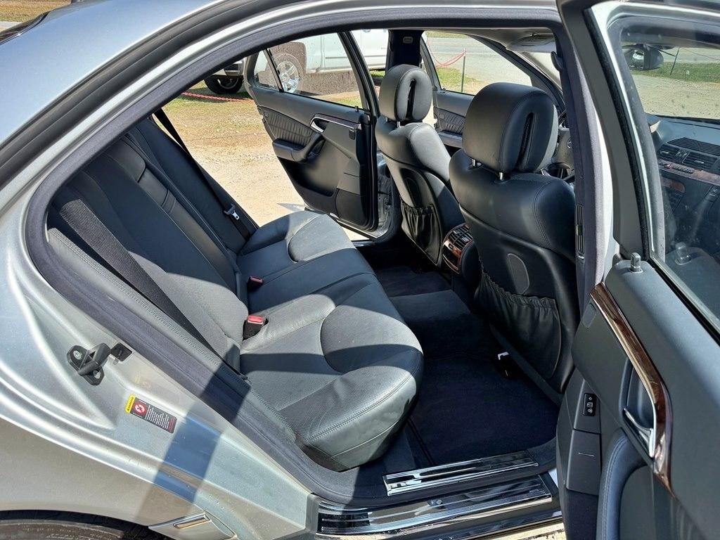 Mercedes-Benz S-Class  2005
