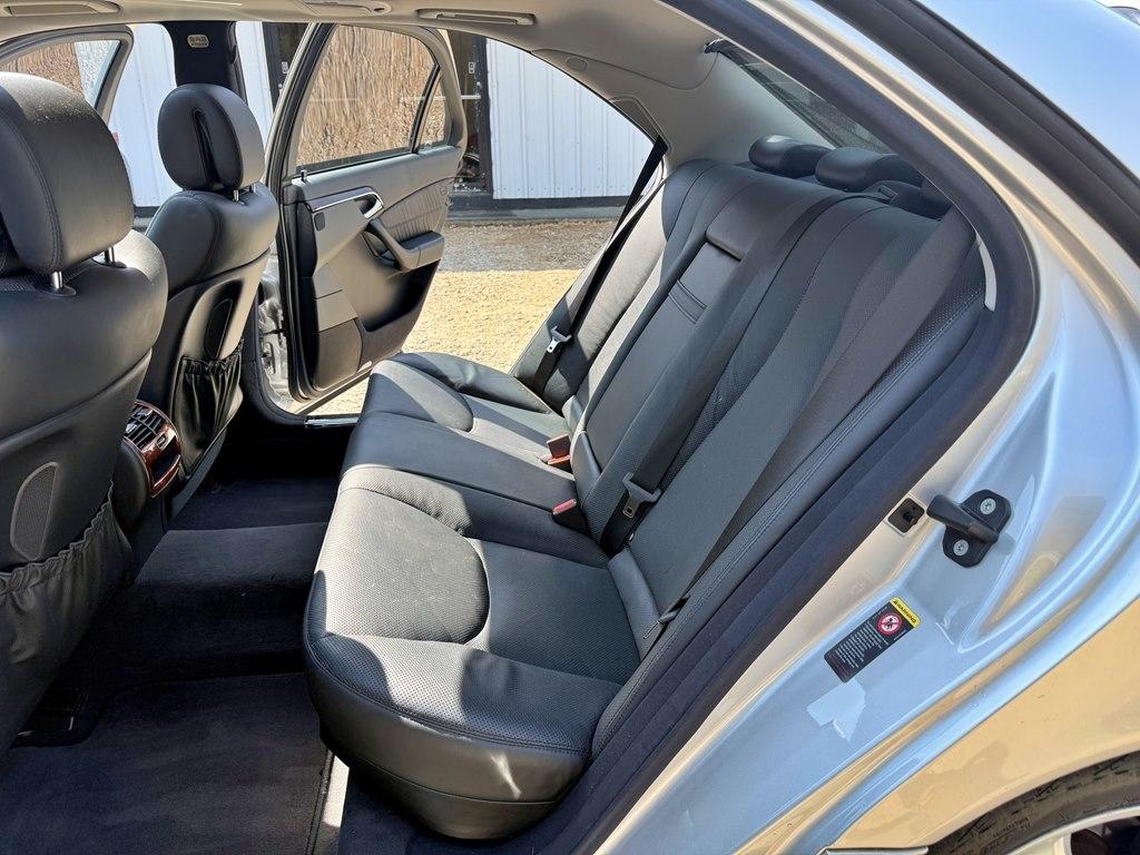 Mercedes-Benz S-Class  2005