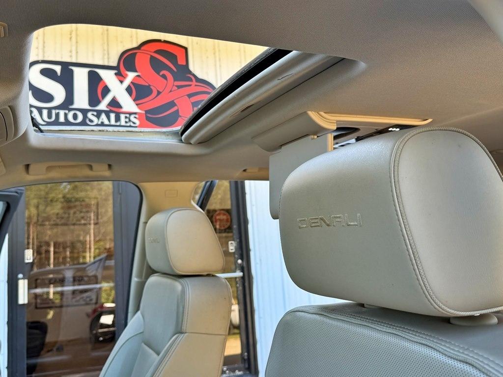 GMC Yukon Denali  2015