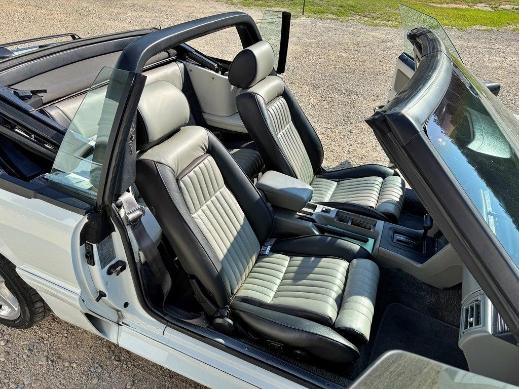 Ford Mustang  1989