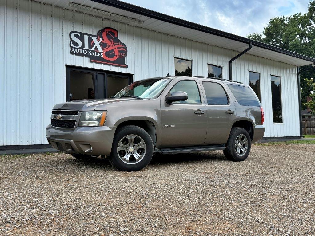Chevrolet Tahoe  2011