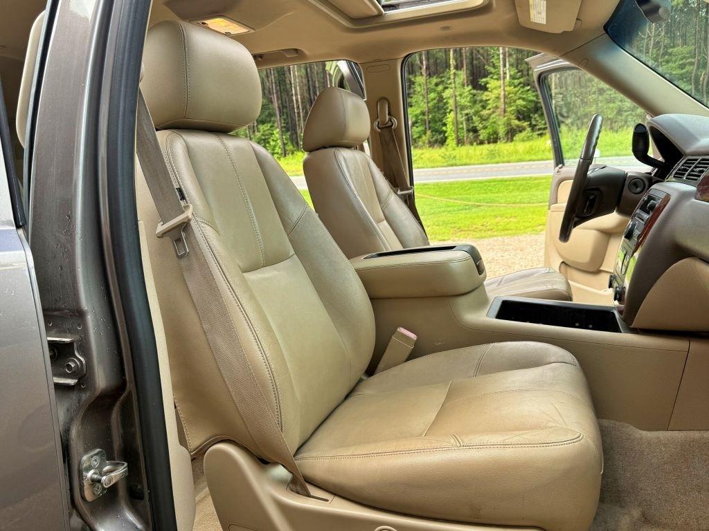 Chevrolet Tahoe  2011