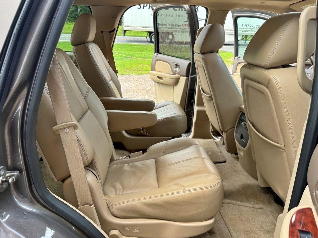 Chevrolet Tahoe  2011