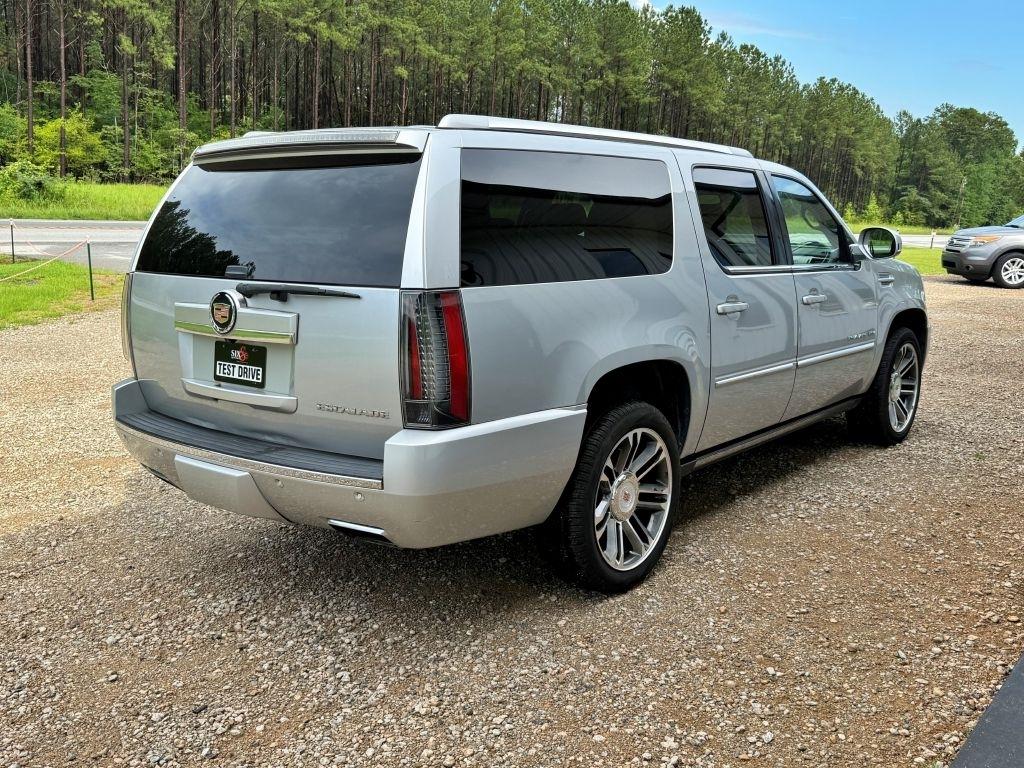 Cadillac Escalade  2013