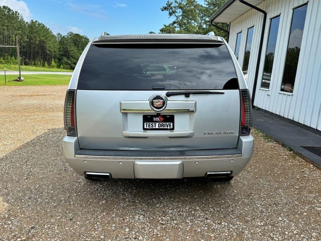 Cadillac Escalade  2013