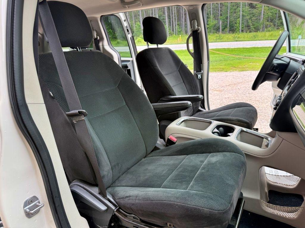 Dodge Grand Caravan  2012