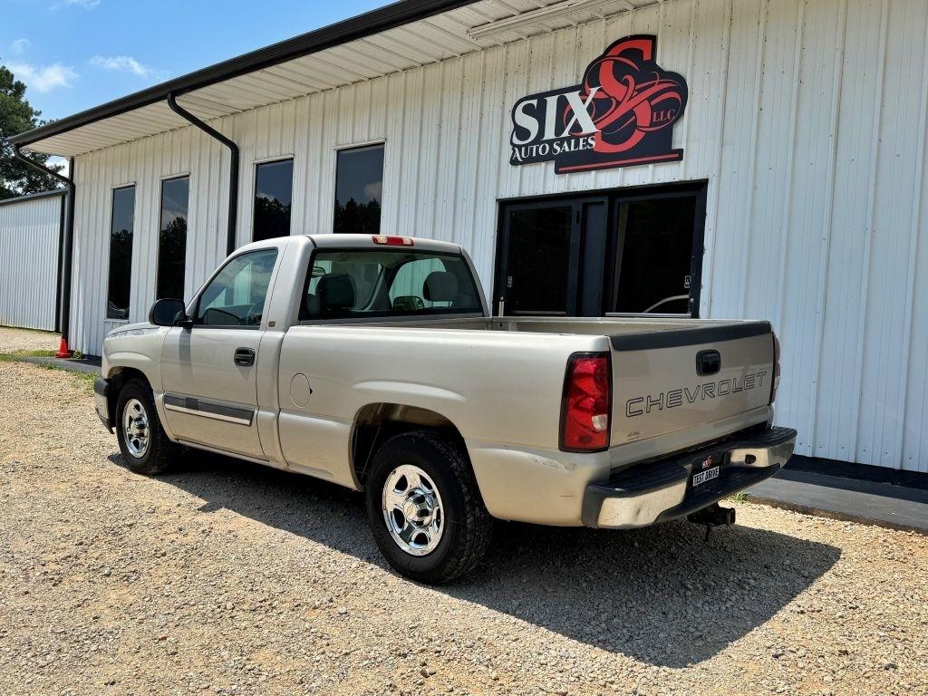 Chevrolet Silverado 1500  2004
