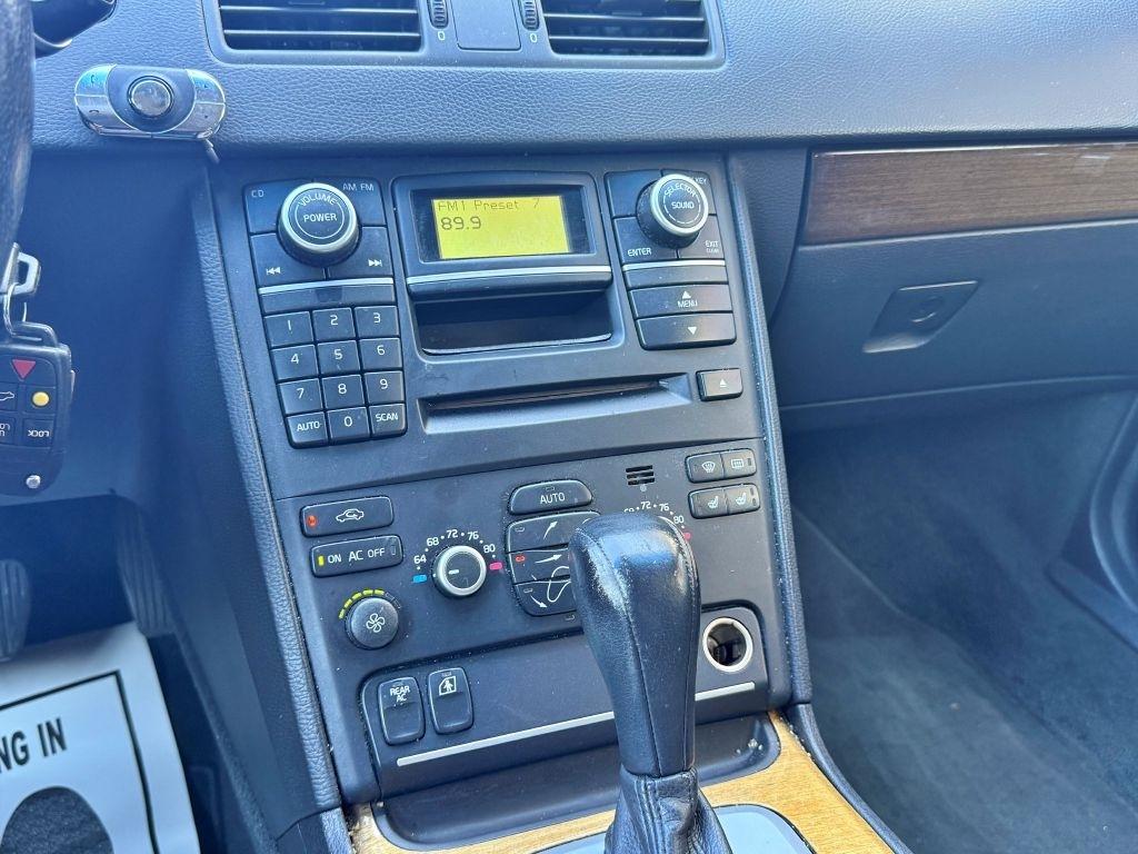 Volvo XC90  2009