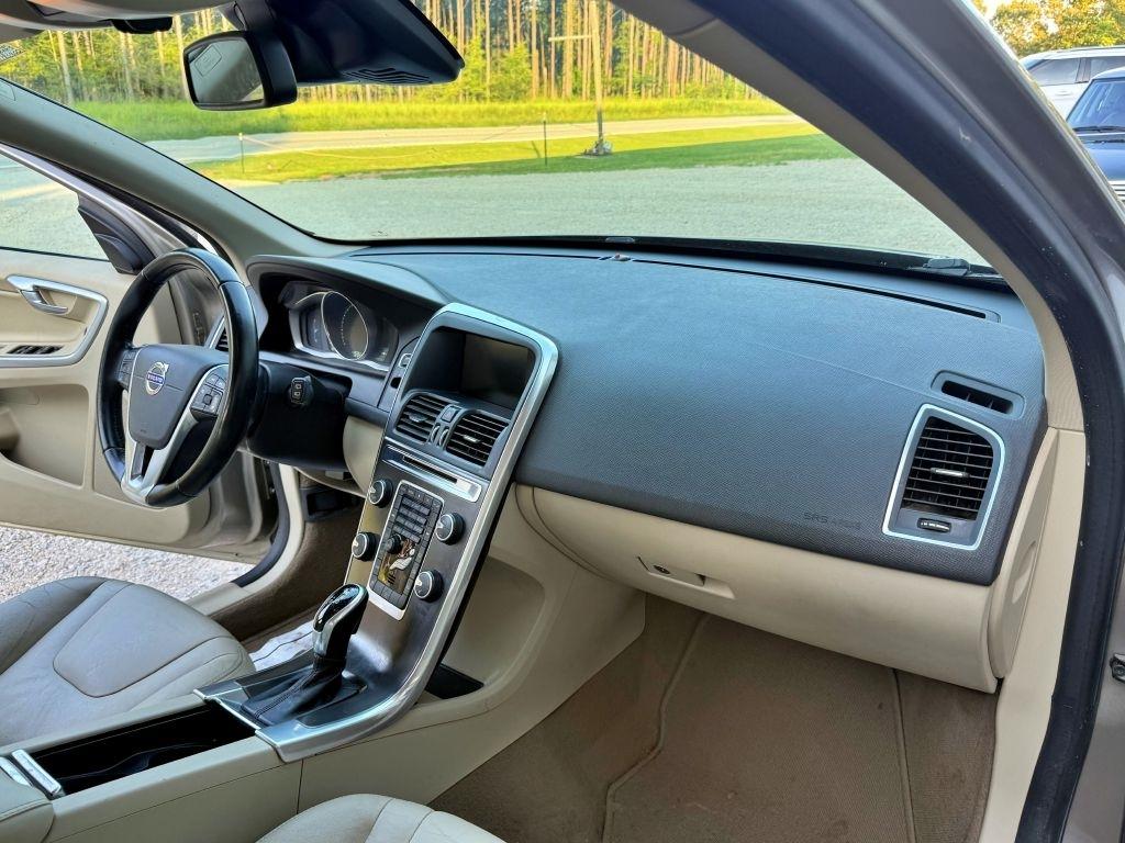 Volvo XC60  2015