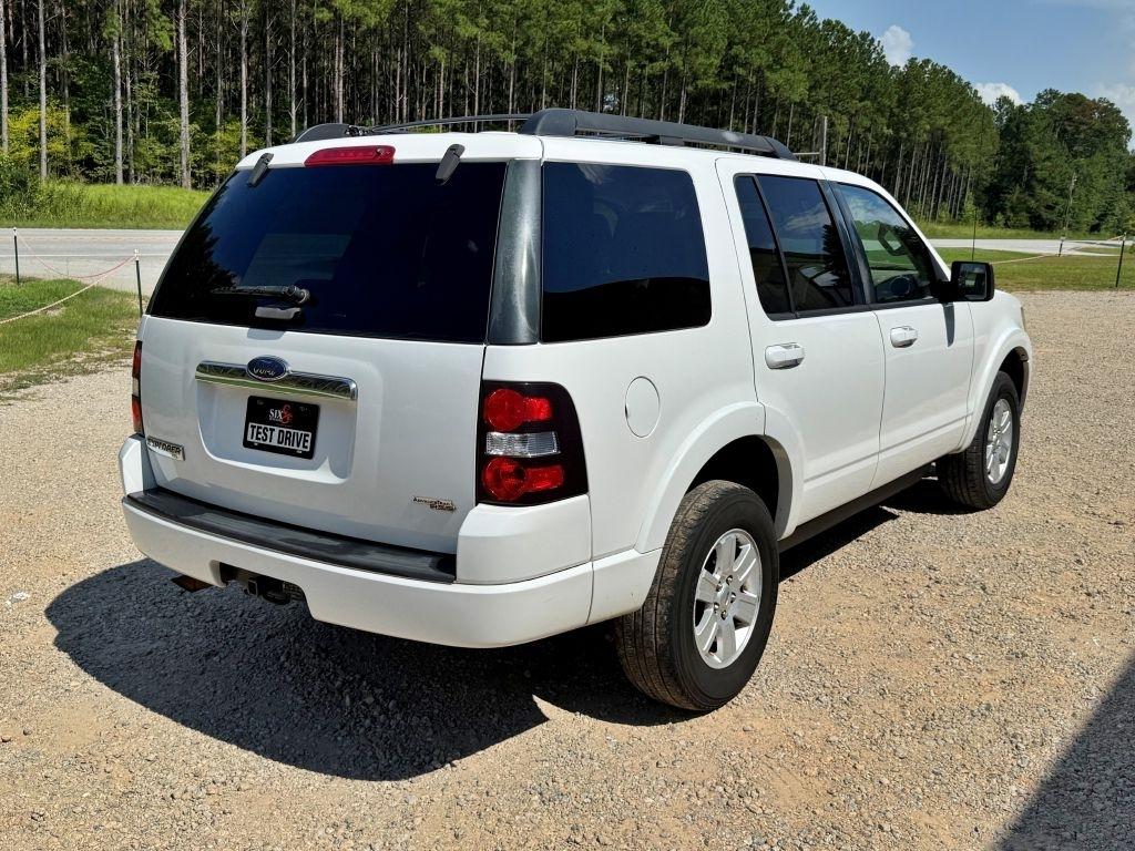 Ford Explorer  2010