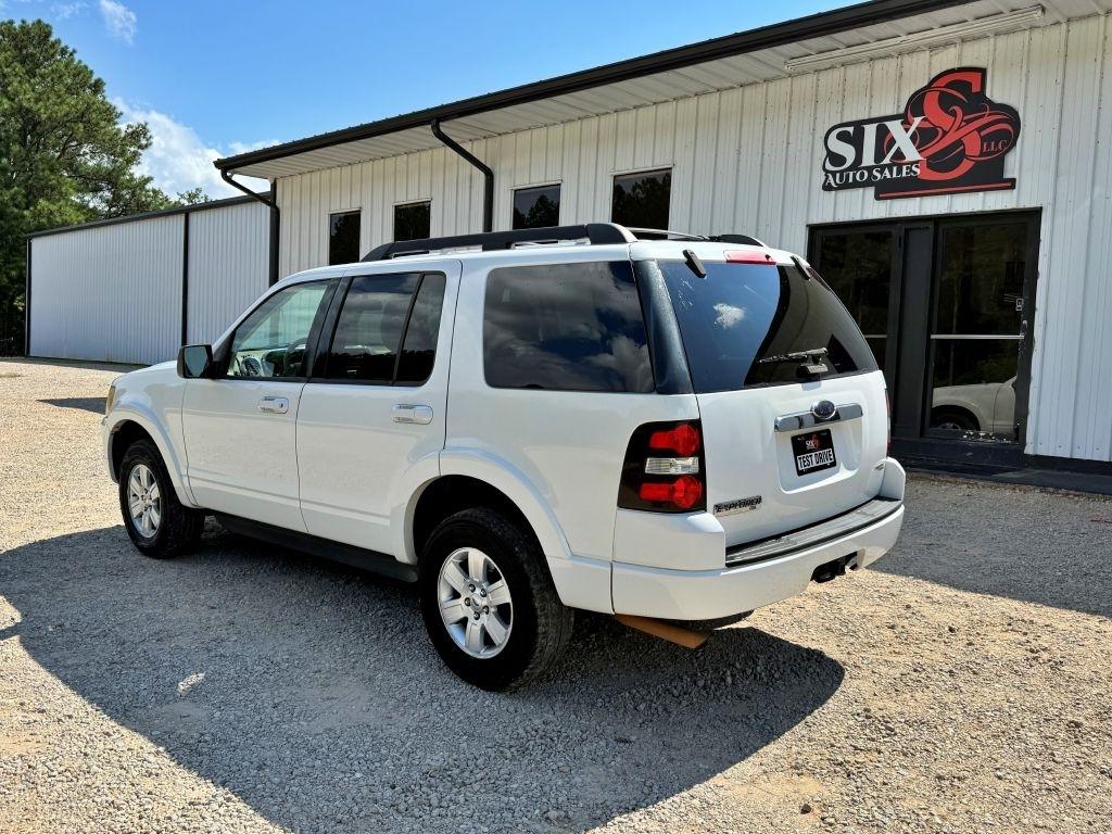 Ford Explorer  2010