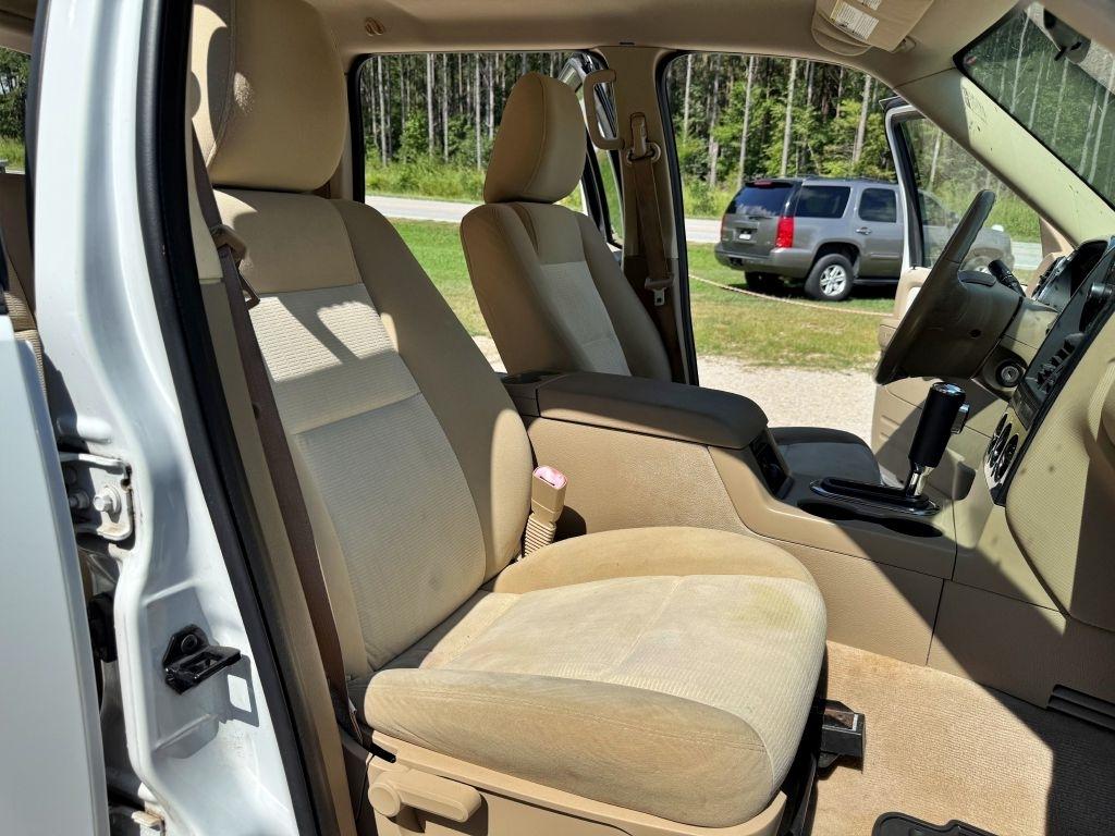 Ford Explorer  2010