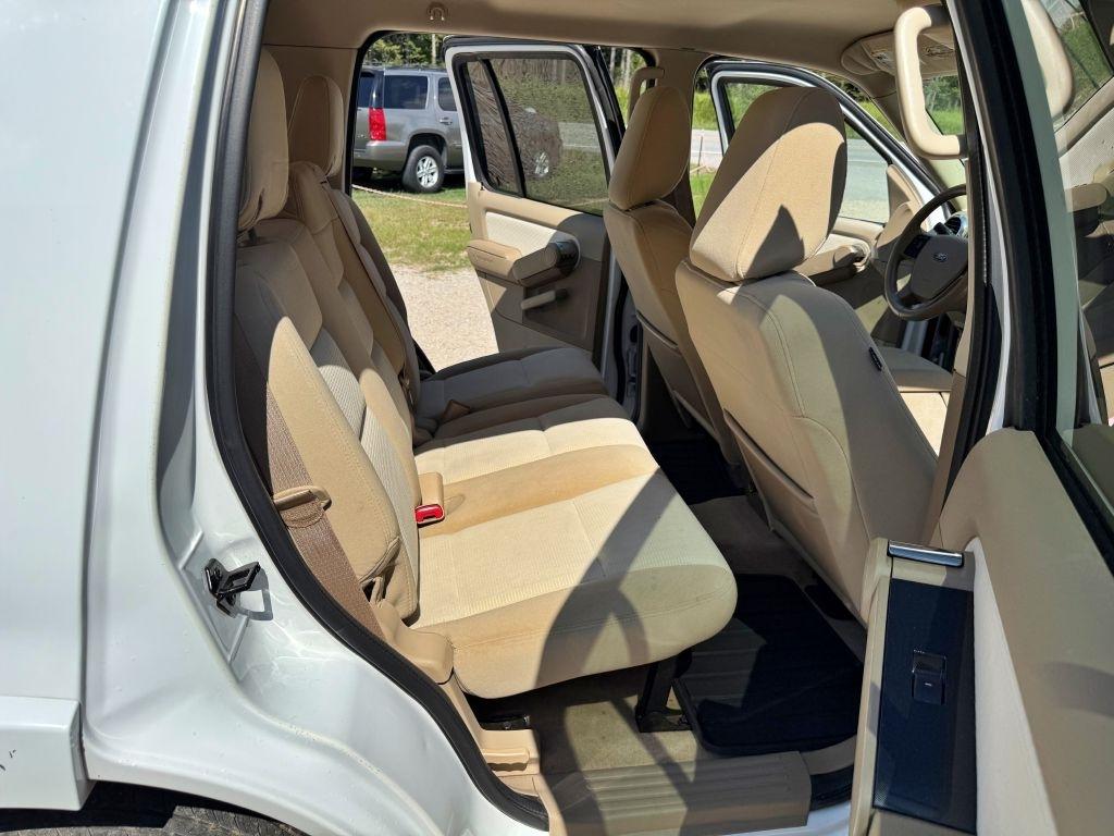 Ford Explorer  2010