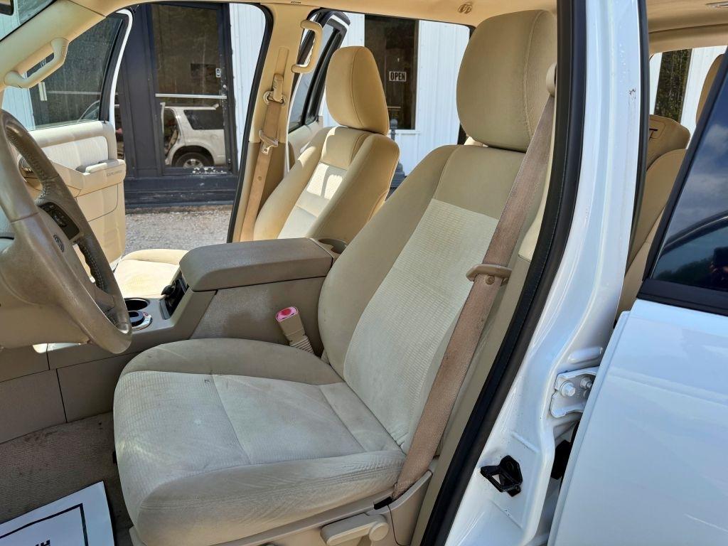 Ford Explorer  2010