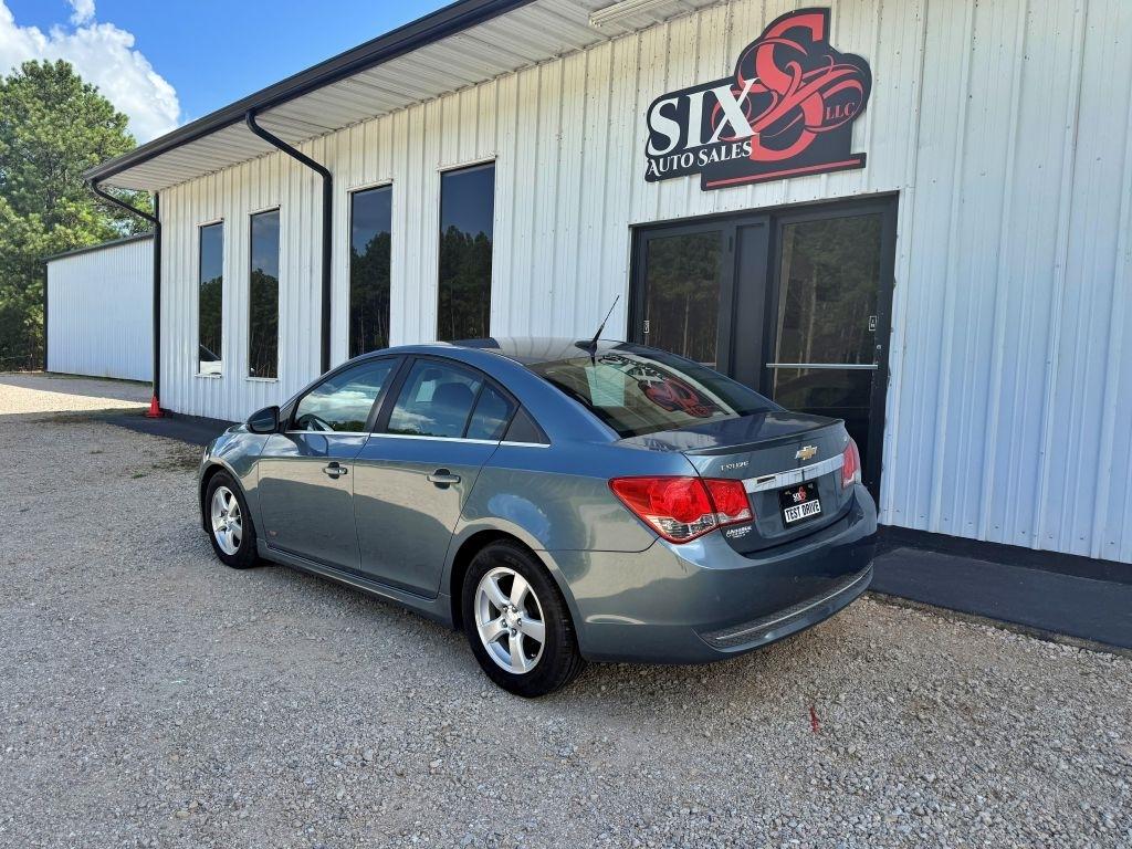 Chevrolet Cruze  2012