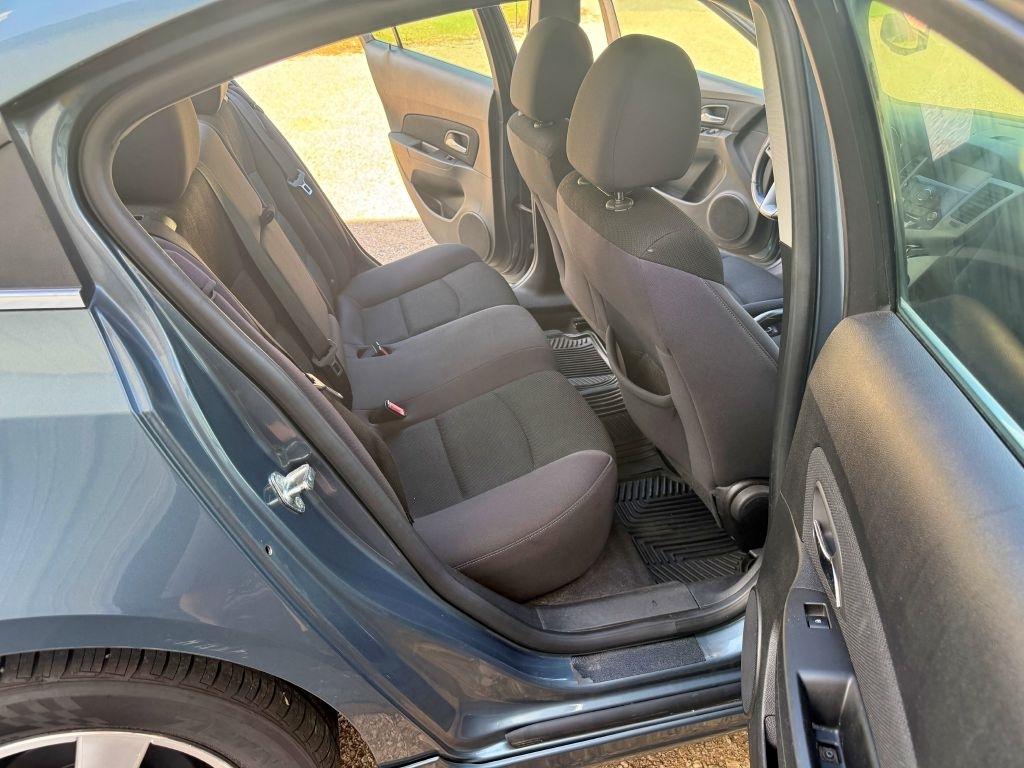 Chevrolet Cruze  2012