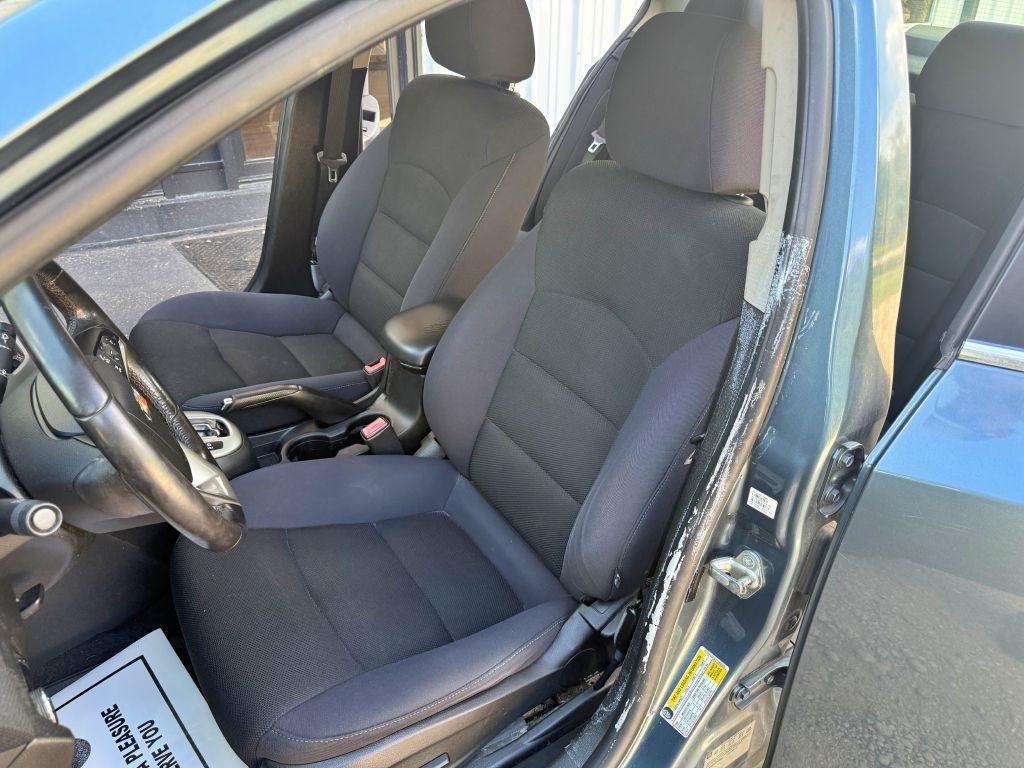 Chevrolet Cruze  2012