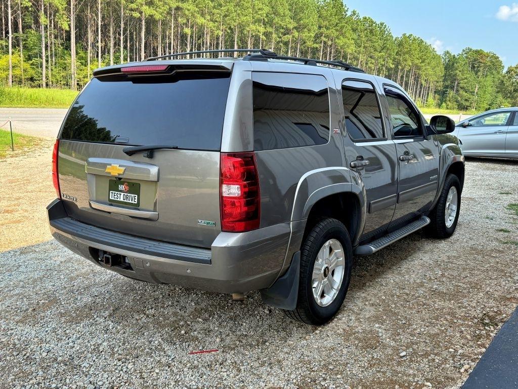 Chevrolet Tahoe  2012