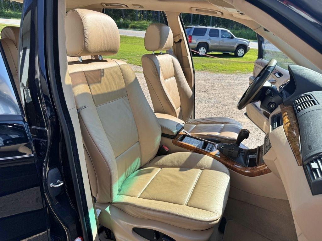 BMW X5  2001