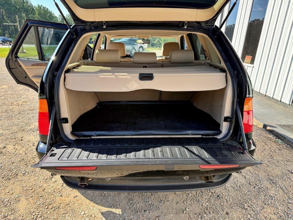 BMW X5  2001