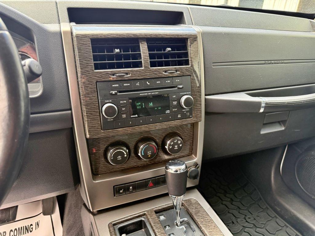 Jeep Liberty  2012