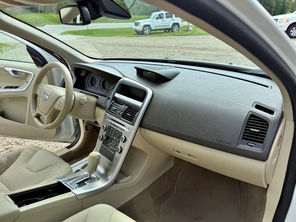 Volvo XC60  2011