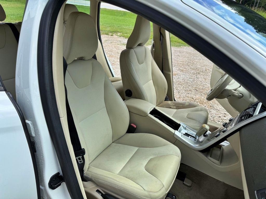 Volvo XC60  2011