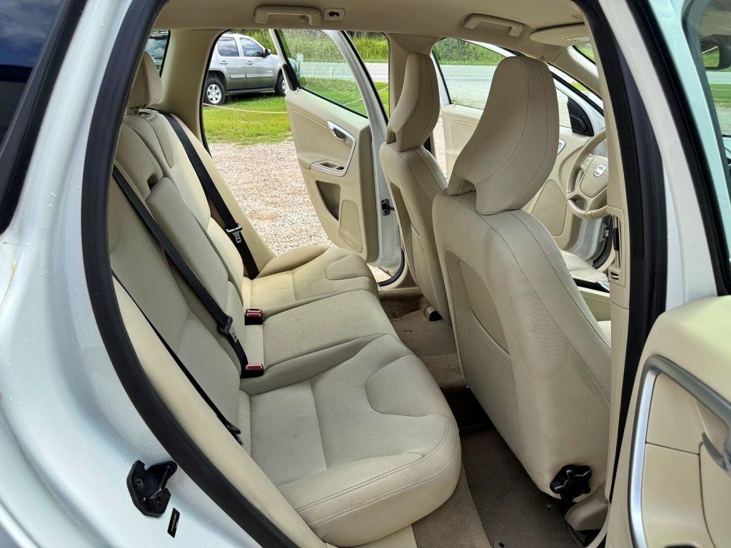 Volvo XC60  2011