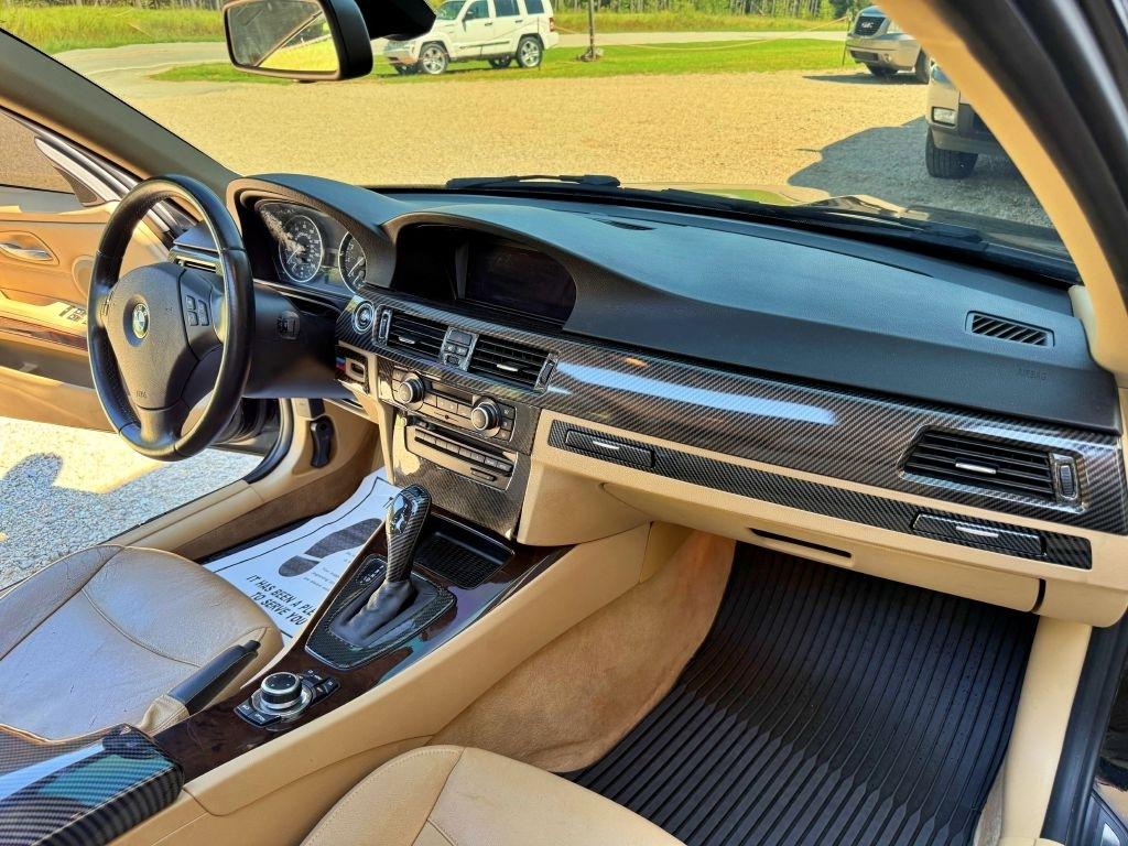 BMW 3-Series  2011